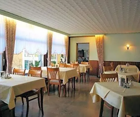 Hotel-pension Ursula 3*